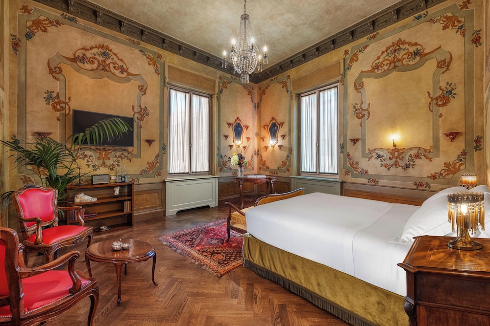 Premier Double or Twin Room, City View
