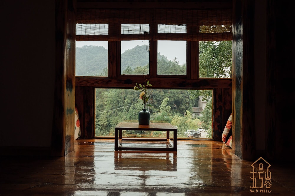 Deluxe Double Room with View photo 3
