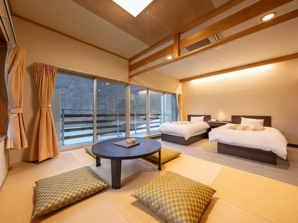 Basic Room, Non Smoking (Japanese-Western Style, no bath)