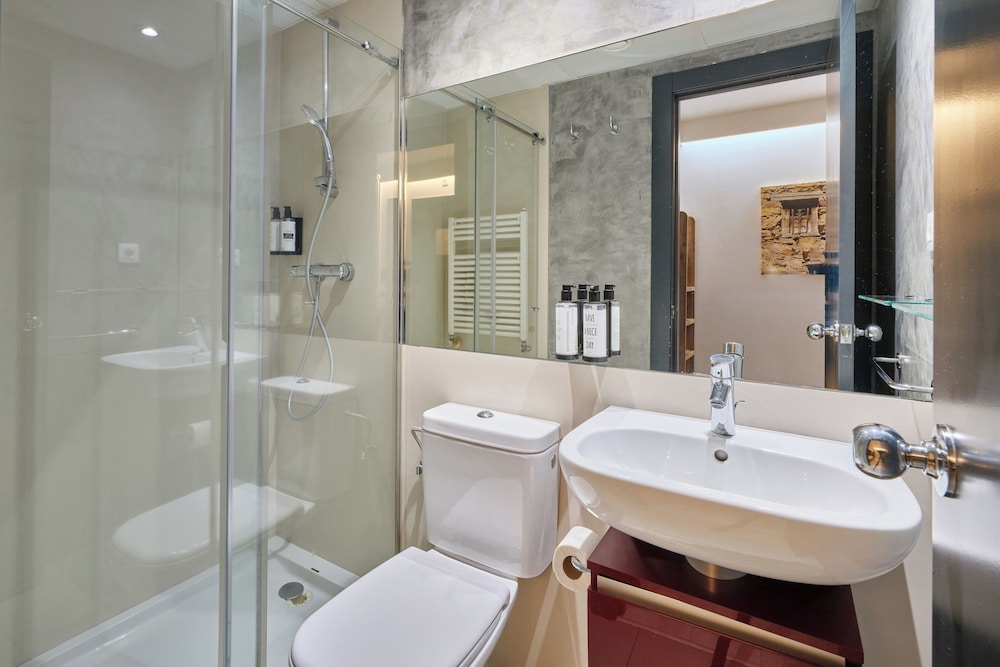 Deluxe Room (Sextuple) photo 3