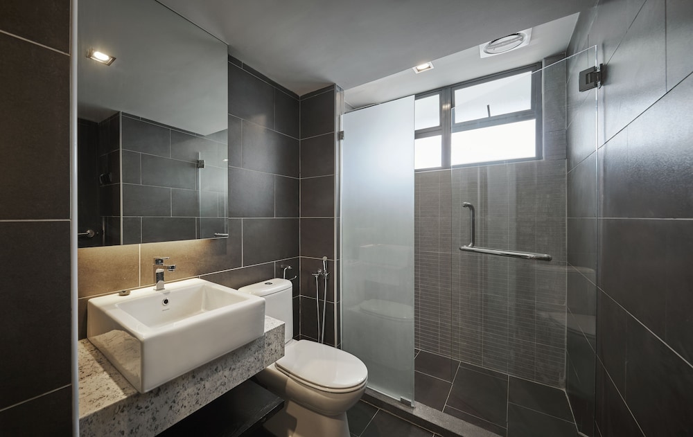 Premier Suite, 1 King Bed photo 3