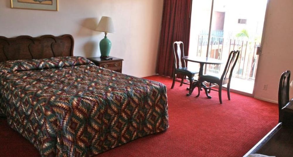 Deluxe Triple Room - Photo 5