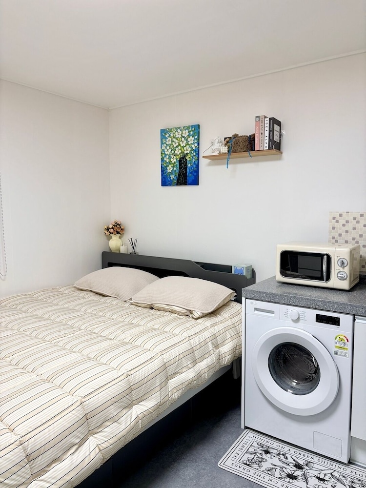 Business Double Room 207