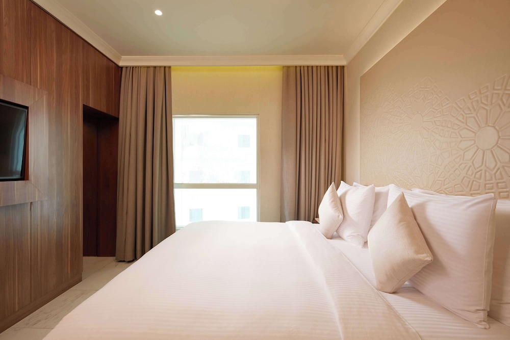 Deluxe Room (Grand) photo 2
