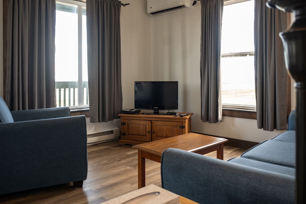 Panoramic Cottage, 2 Double Beds, Ocean View photo 2