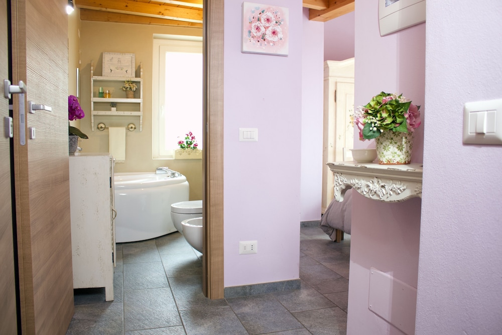 Deluxe Double or Twin Room, Jetted Tub, Mountain View, photo 6