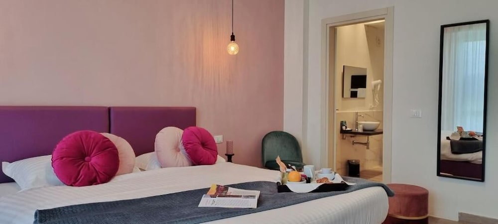 Standard Double Room Single Use, City View photo 1
