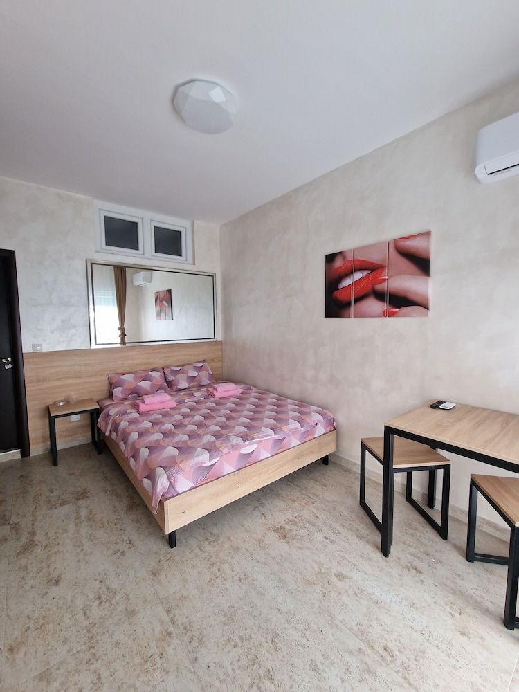 Comfort Room photo 1
