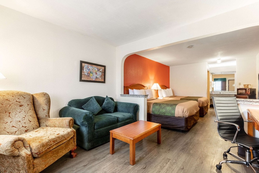 Suite, 2 Queen Beds, Non Smoking photo 1