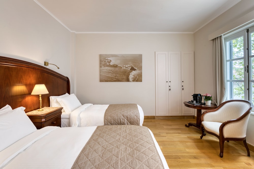 Executive Room photo 3