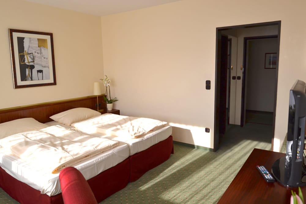 Comfort Room - Photo 3