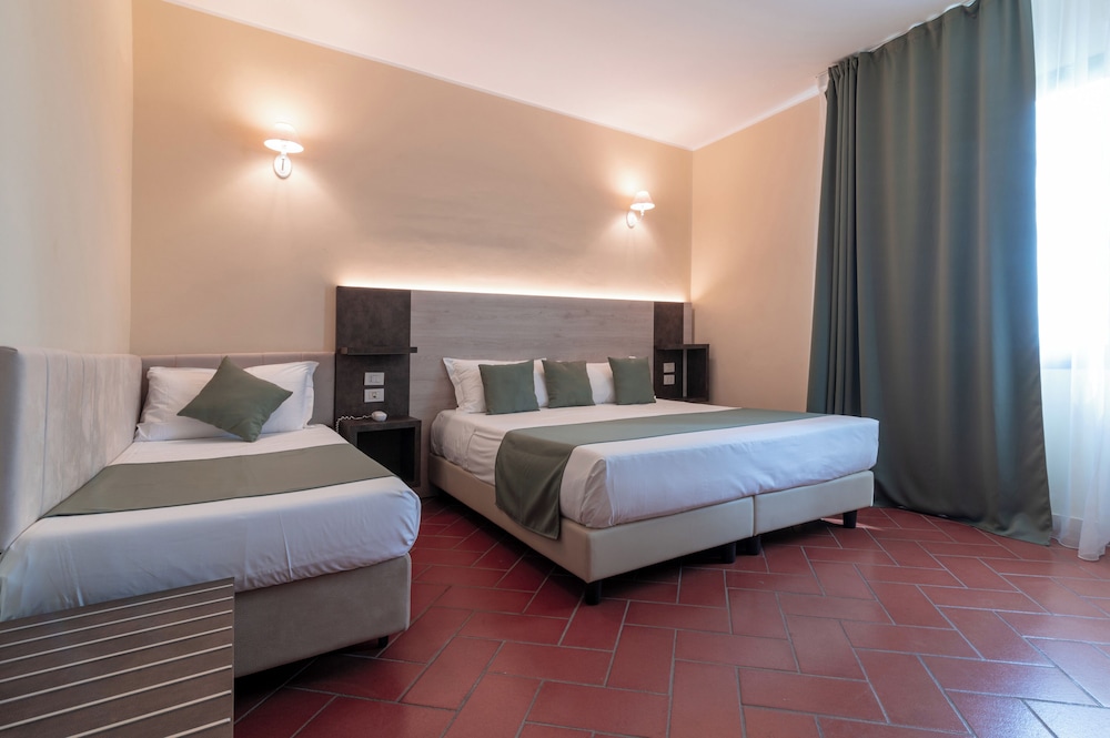 Basic Triple Room - Photo 1