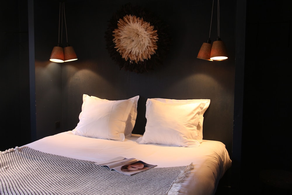 Signature Double Room (Chambre Ho My God) photo 1