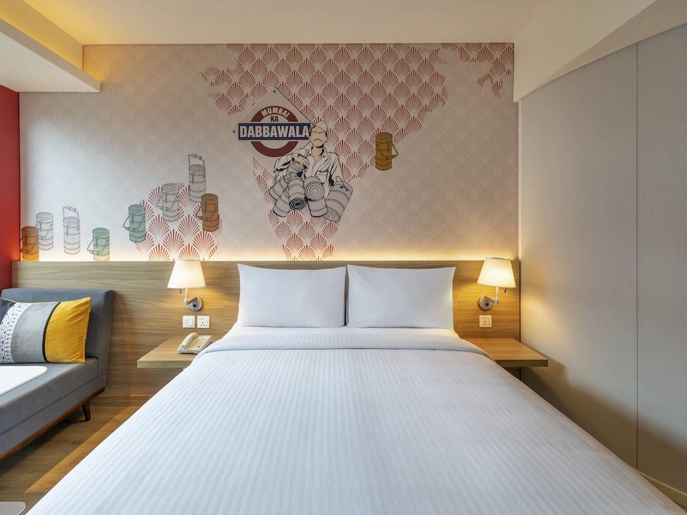 Superior Room, 1 Queen Bed (with Higher Floor) - Photo 2