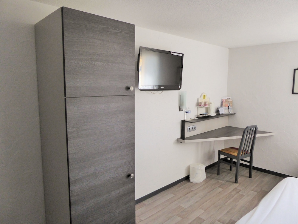 Triple Room - Photo 6