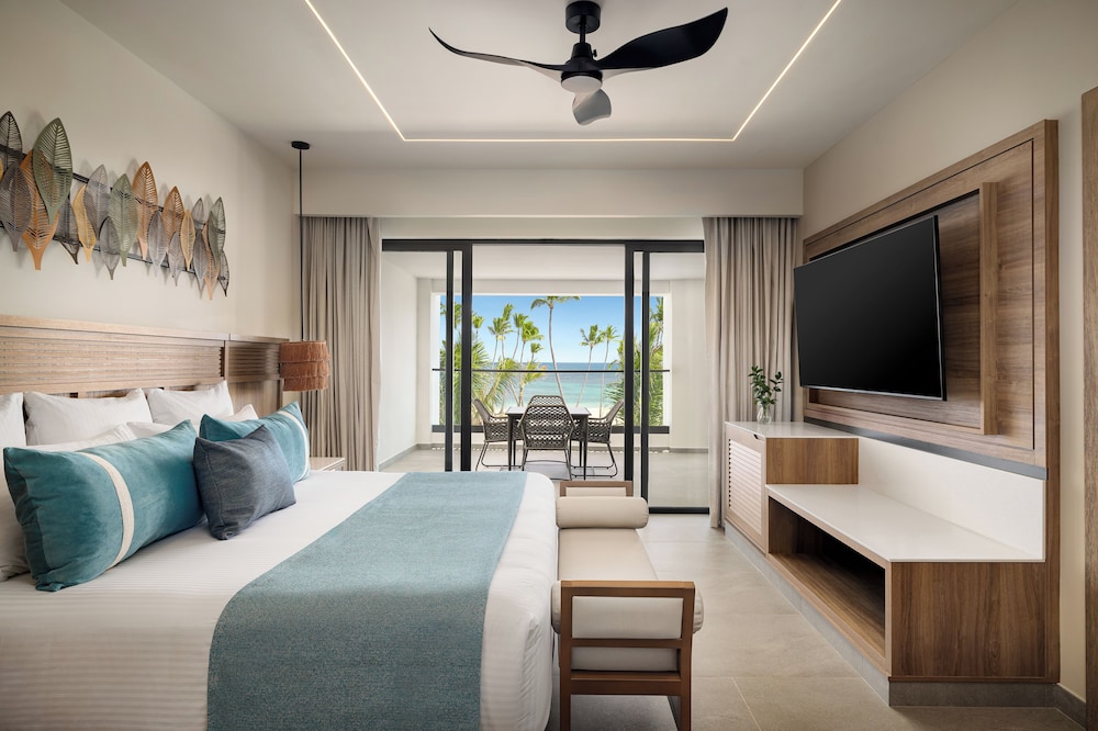 Preferred Club Master Suite Ocean Front King