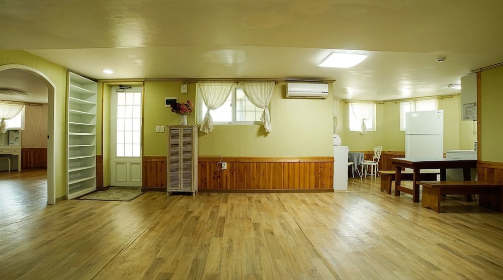 Traditional Room, 2 Bedrooms (Ondol Room) photo 2