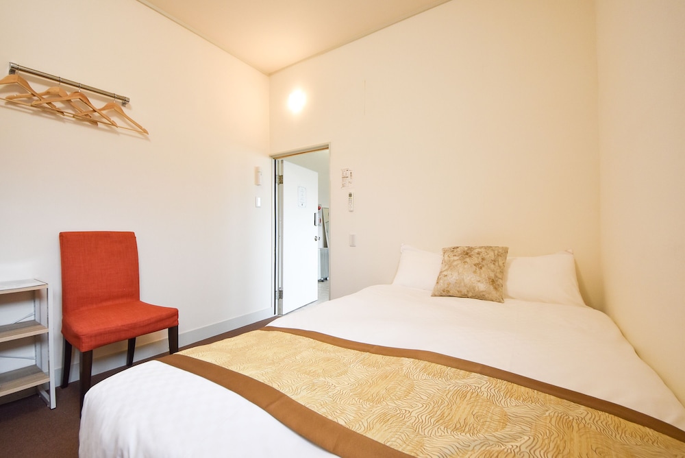 Basic Double Room, 1 Double Bed, Non Smoking, Mezzanine - Photo 1