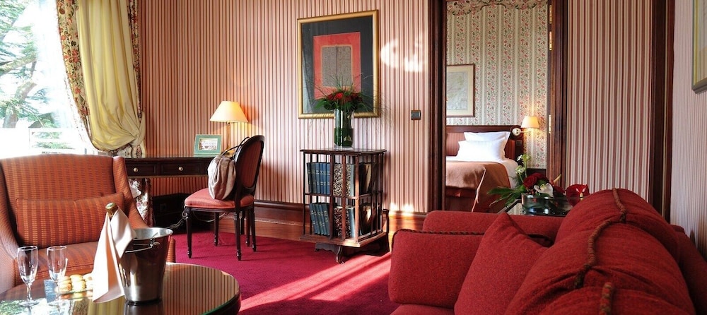 Junior Suite, 1 King Bed - Photo 3