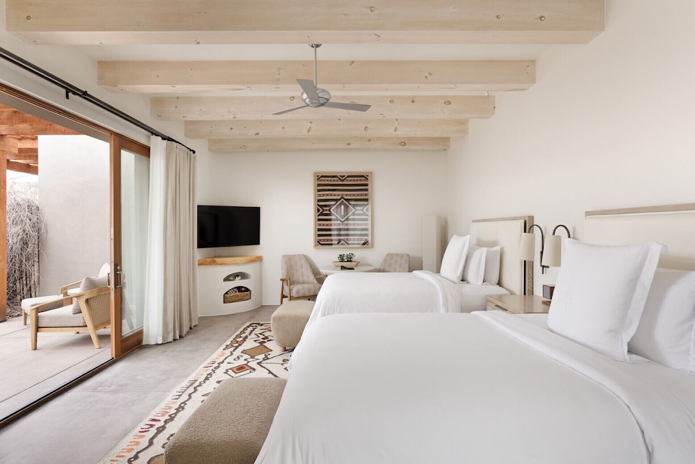 Deluxe Room, 2 Bedrooms, Non Smoking, Connecting Rooms (Interconnecting) - Photo 5