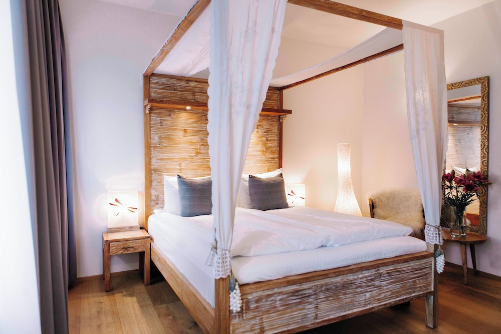 Double or Twin Room - Photo 2
