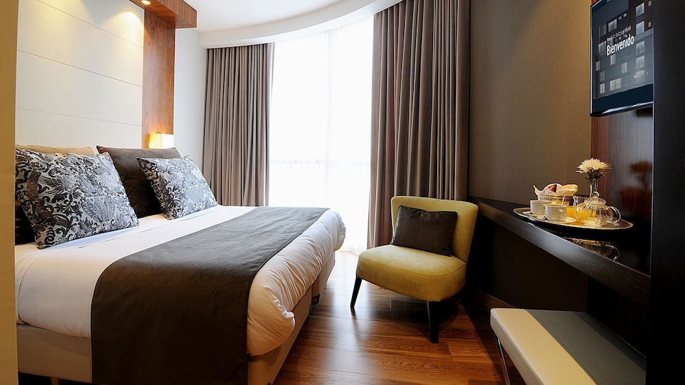 Executive Room photo 2