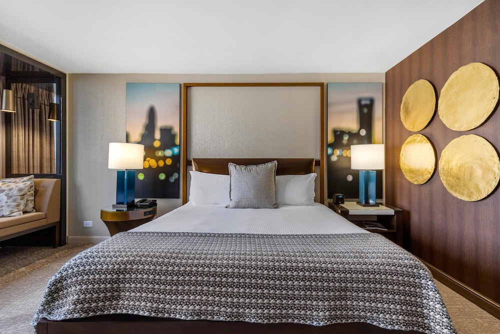 Club Room, 1 King Bed