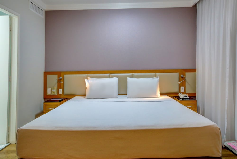 Superior Suite, 1 King Bed with Sofa bed, Non Smoking - Photo 3