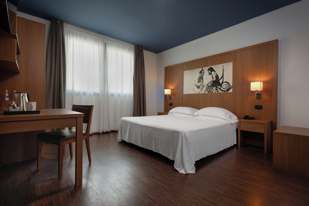 Basic Double Room
