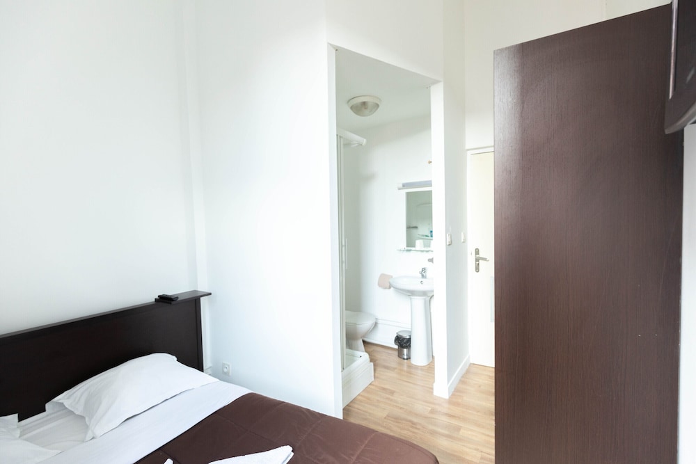 Classic Double Room, Ensuite, City View