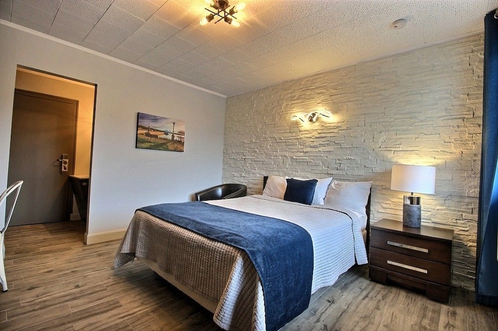 Standard Room, 1 Queen Bed photo 1