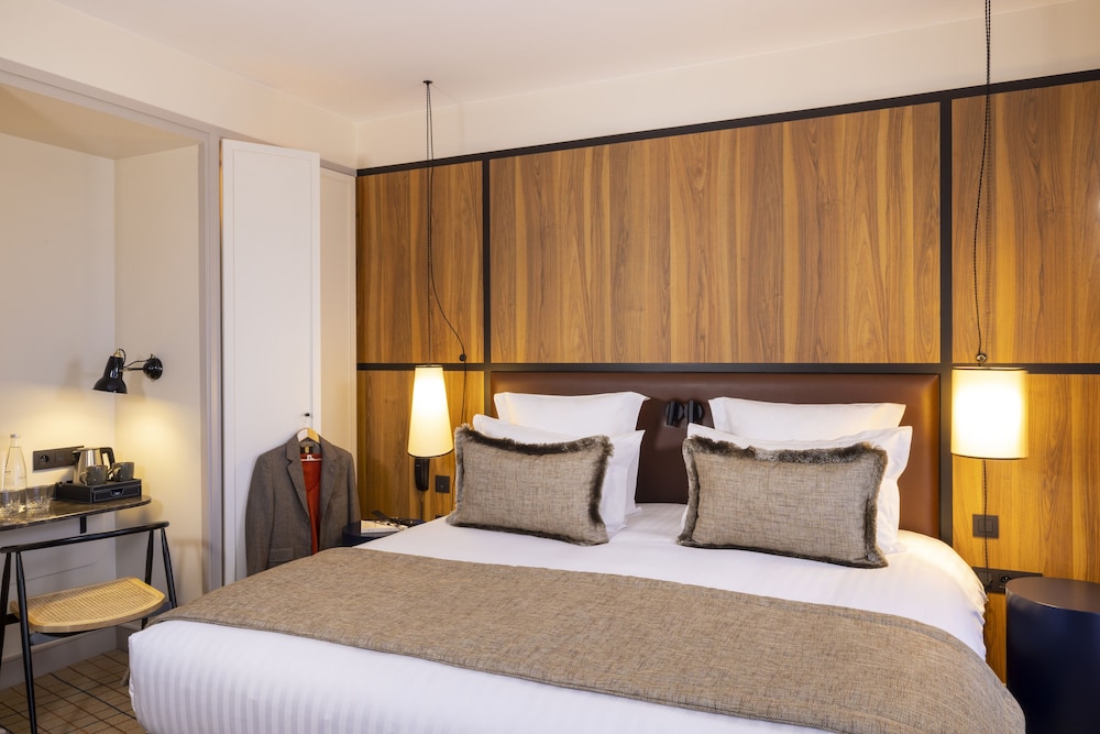 Deluxe Room (with Spa Access) photo 2