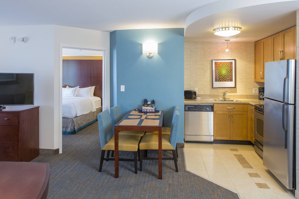 Suite, 1 Double Bed photo 2