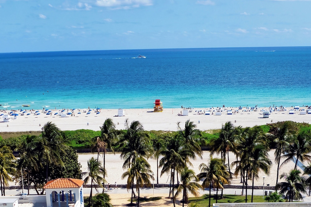 Oceanfront Balcony King - Photo 5