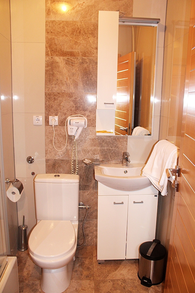 Standard Double Room - Photo 2