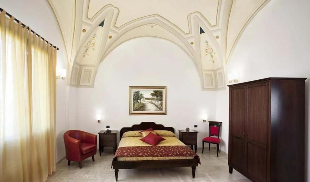 Executive Suite photo 3