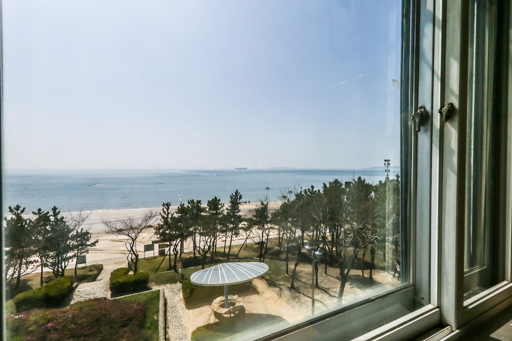 Room, Ocean View (A) - Photo 2