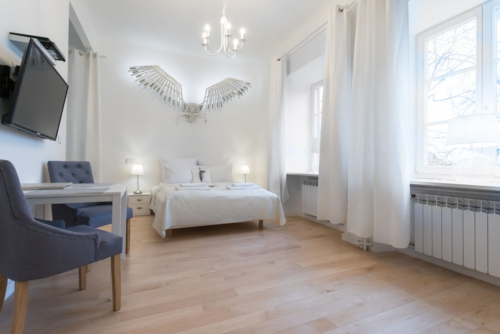 Design Apartment, 1 Bedroom, Kitchen, Courtyard View (Rynek Starego Miasta 26) photo 1