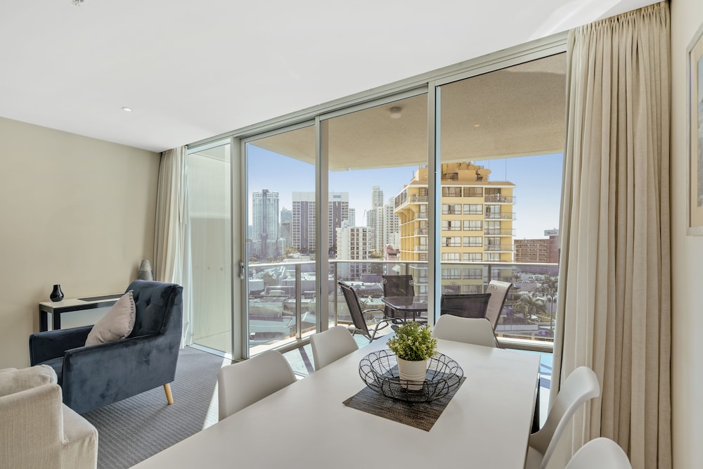 Apartment, 2 Bedrooms, City View photo 3
