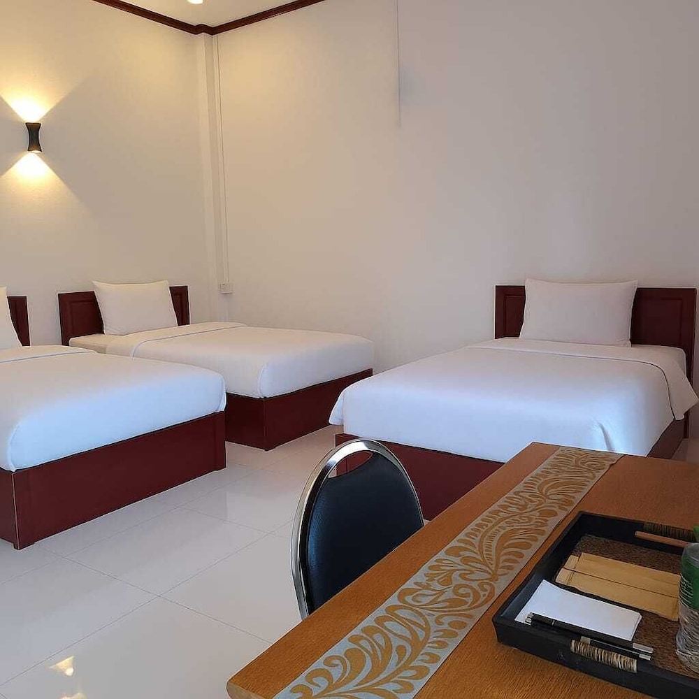 Classic Triple Room, Multiple Bedrooms
