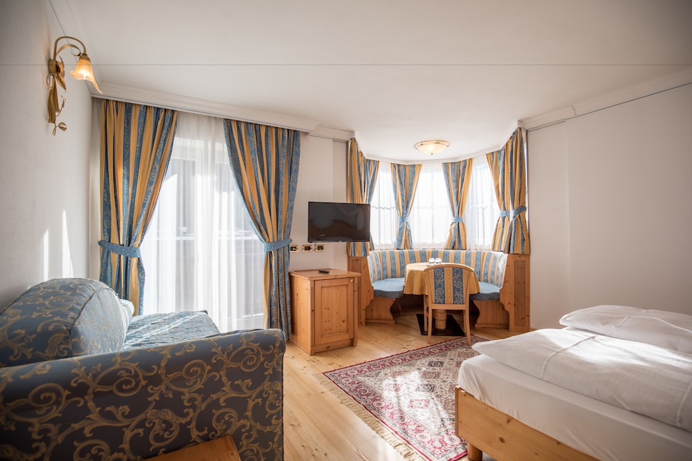 Family Triple Room photo 3