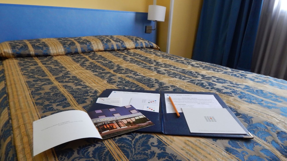 Classic Twin Room - Photo 2