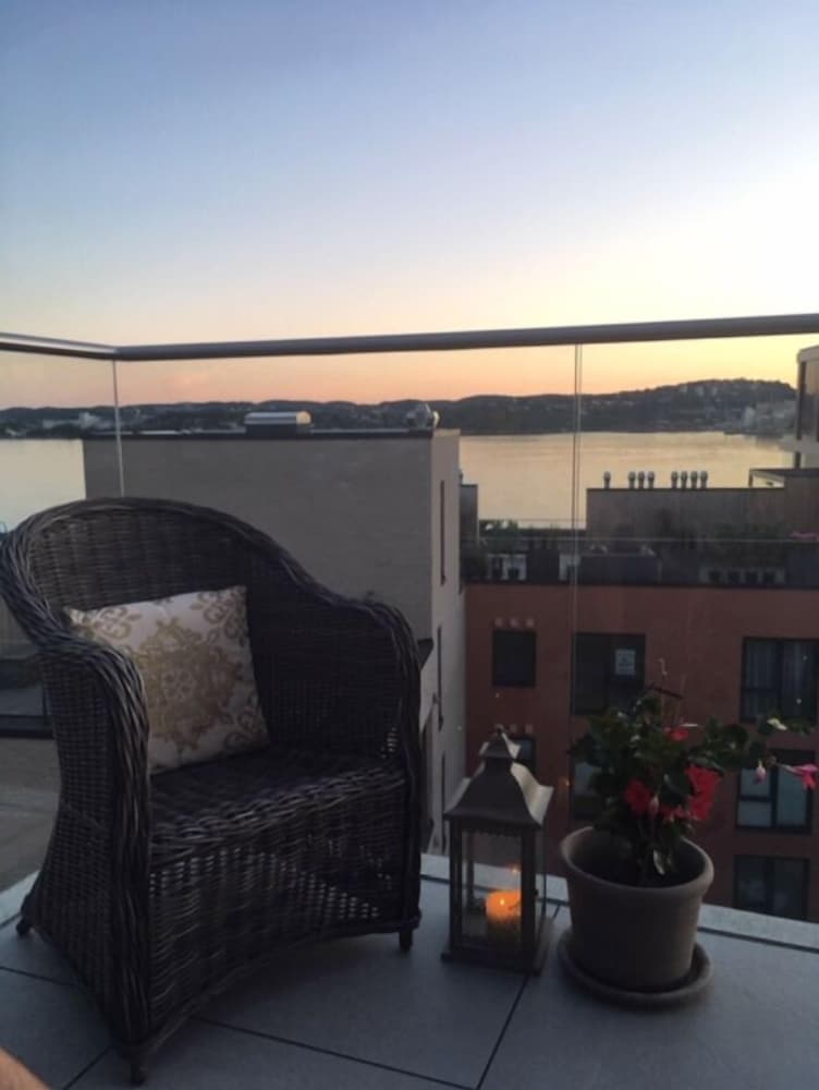 Classic Apartment photo 2