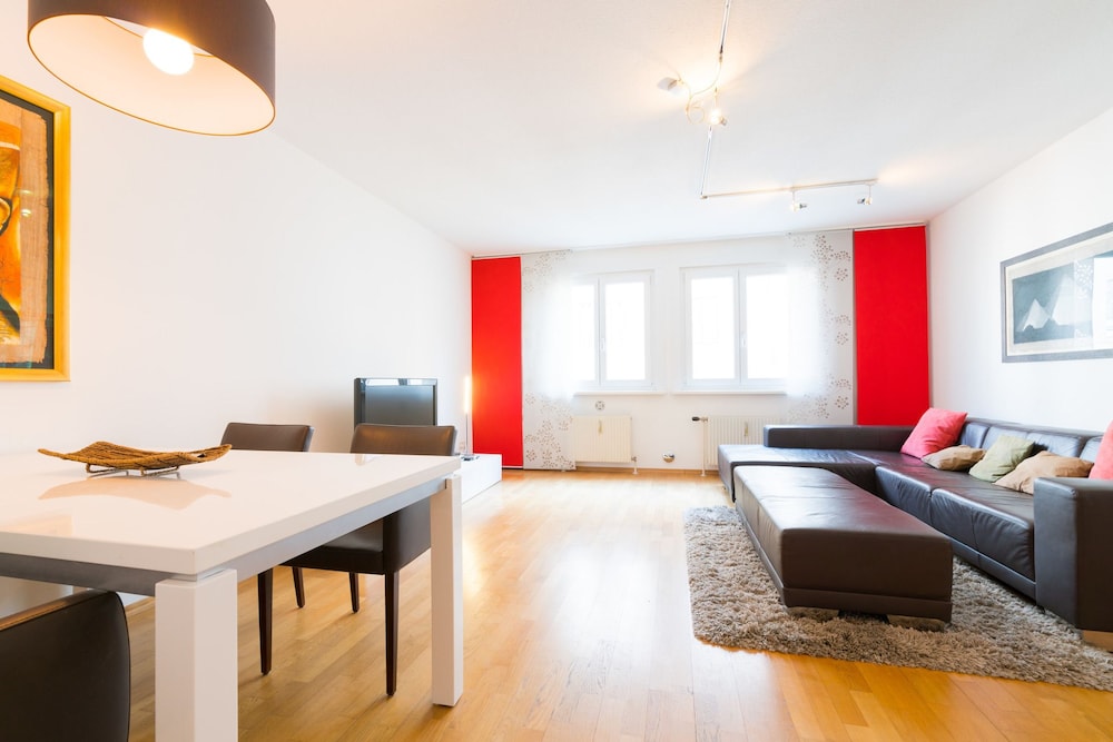 Apartment (1 Bedroom)