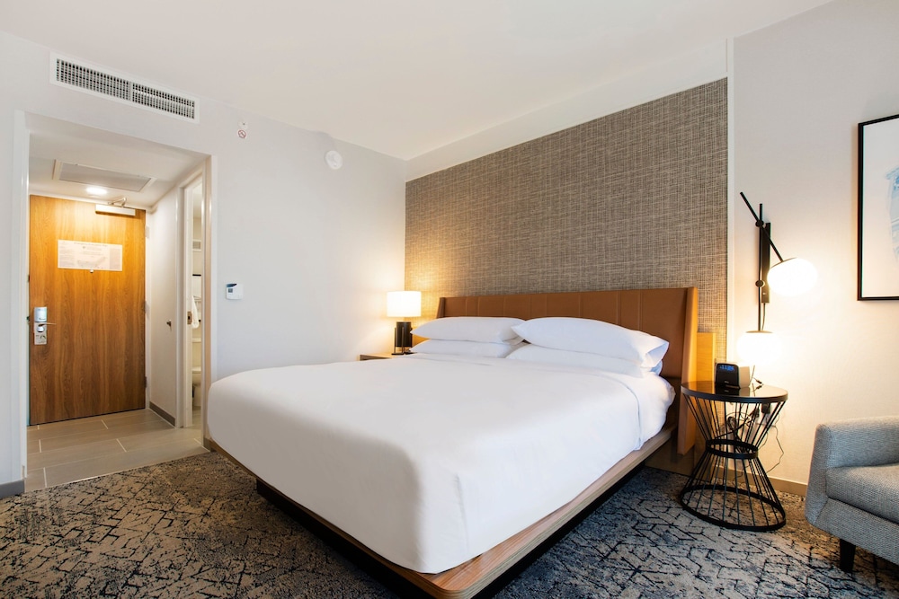 Executive Suite, 1 Bedroom - Photo 6