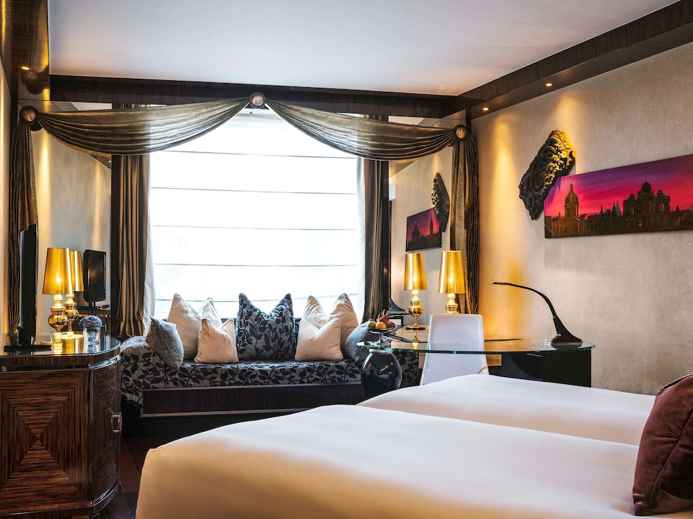 Luxury Room, 2 Twin Beds thumbnail 5