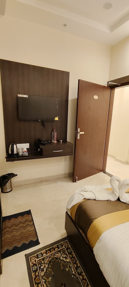 Standard Room - Photo 1