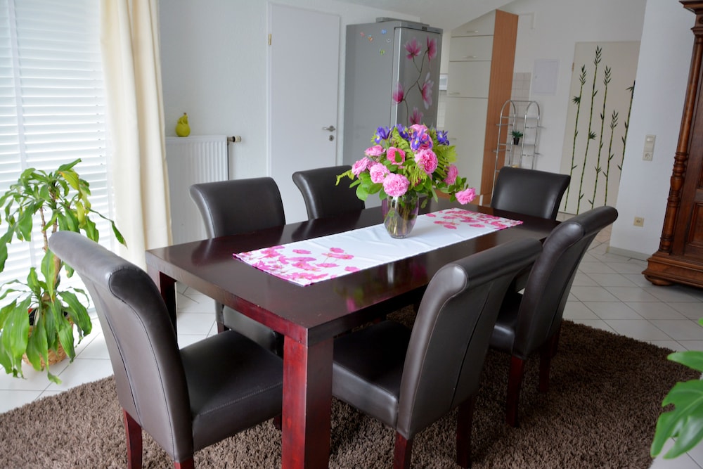 DG Zwei-Zimmer-Wohnung photo 3