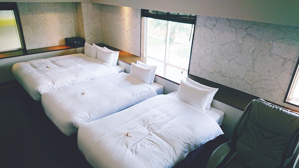 Family Quadruple Room - Photo 1