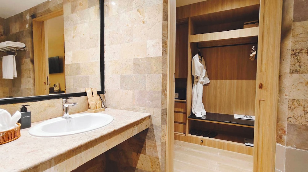 Superior Twin Room - Photo 8